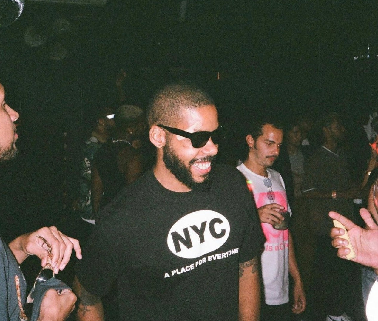 NYC:A PLACE FOR EVERYONE SHORTSLEEVE